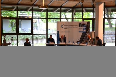 Kultusministerin Susanne Eisenmann zur Zukunft der Beruflichen Bildung in Konstanz.  - 